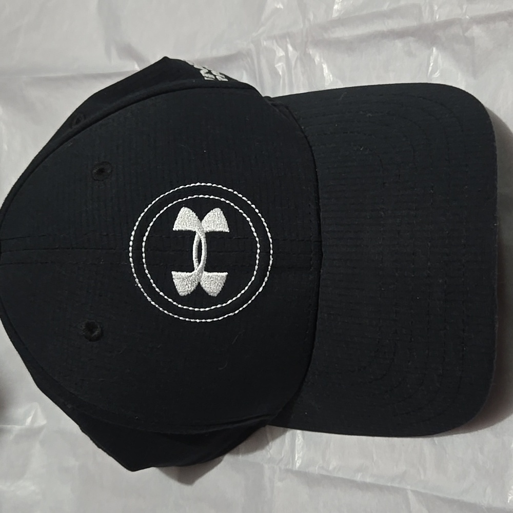 UNDER ARMOUR GOLF YOUTH SMALL/MEDIUM HAT